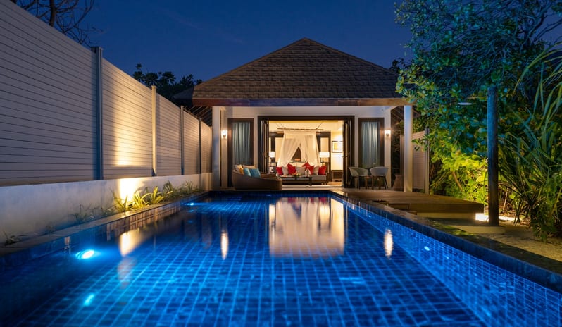Atmosphere Kanifushi - Kanifushi Beach Villa with Pool At Night